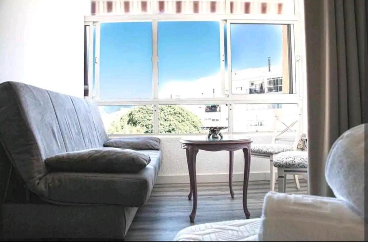Loft La Marina Apartment *